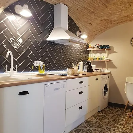 Castillo 13 * Caceres